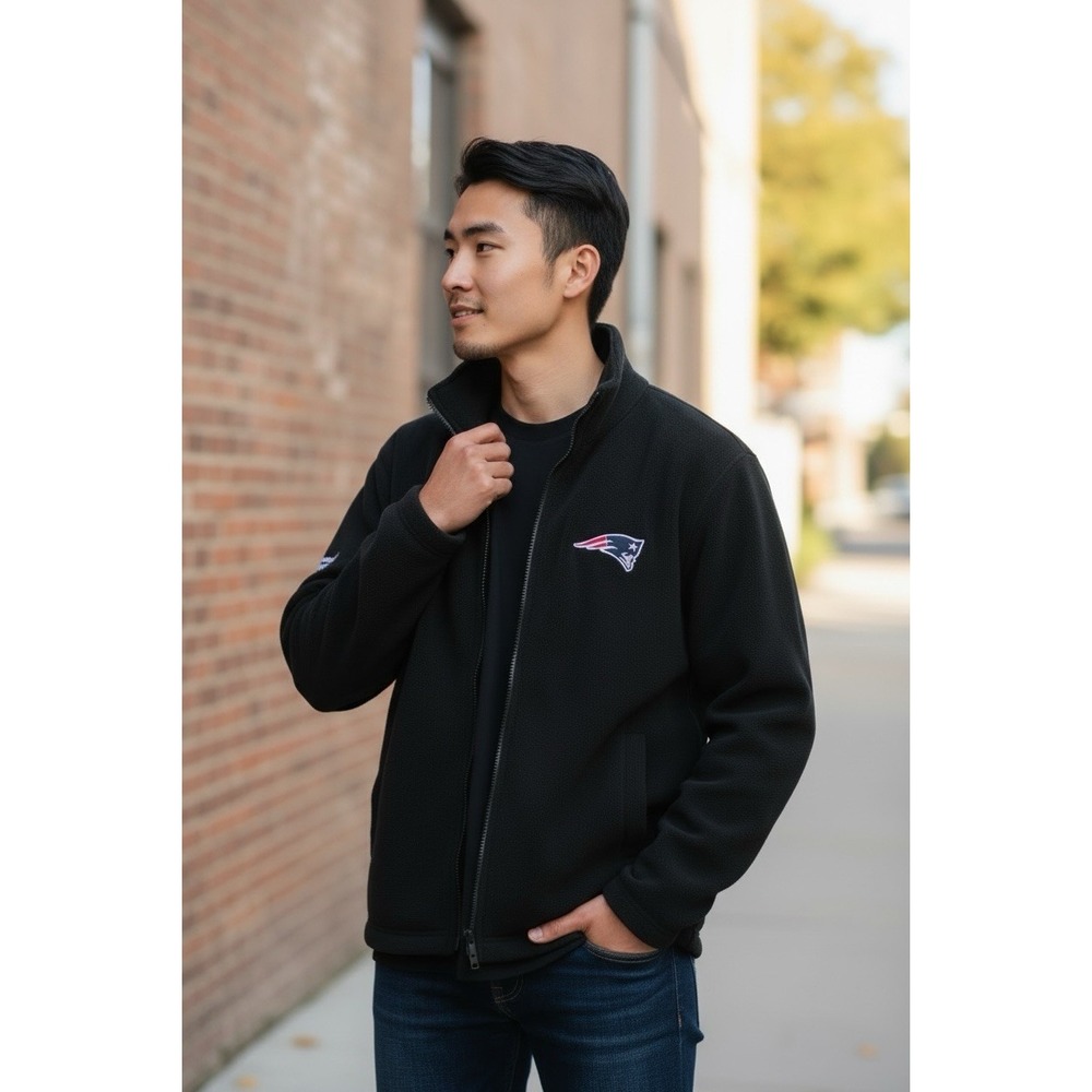 Veg NFL Team Apparel New England Patriots Embroidered Windbreaker Jacket Size XL